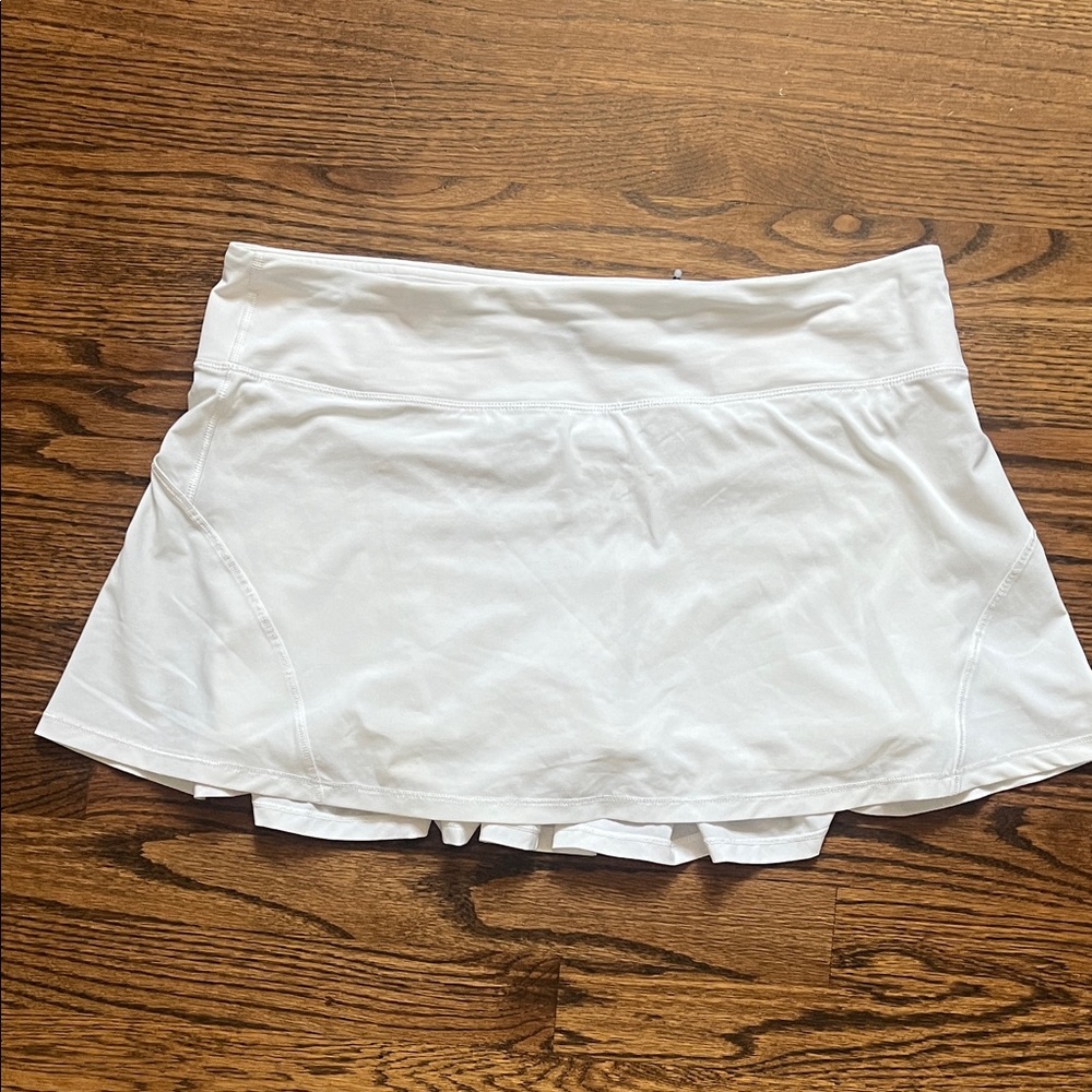 Lululemon White tennis skirt with liner shorts